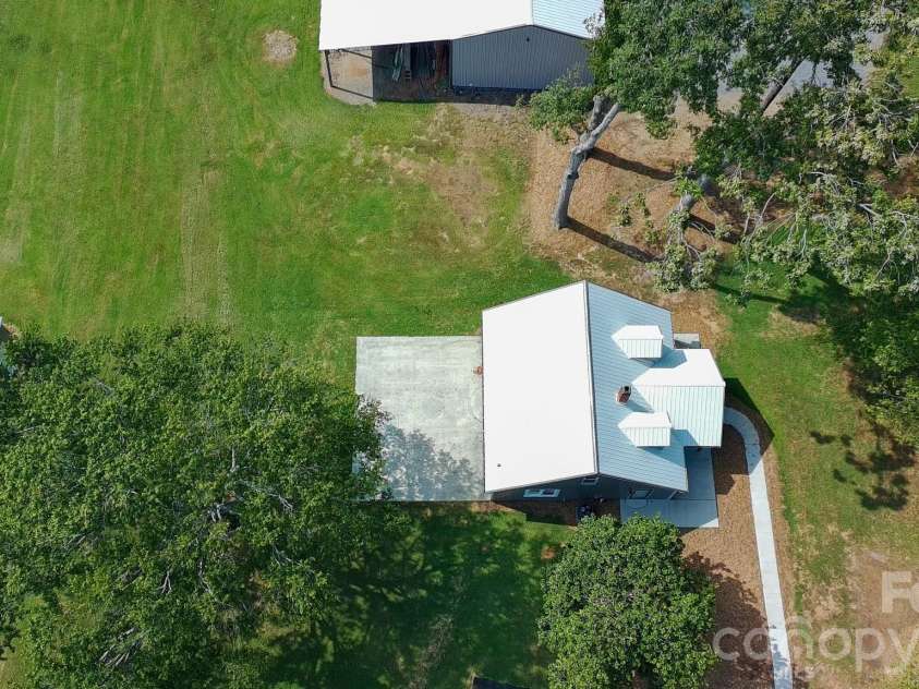 4752 Old US 421 Highway, Hamptonville, NC 27020.  MLS# CAR4425441, YatesRealty ID 51883. 