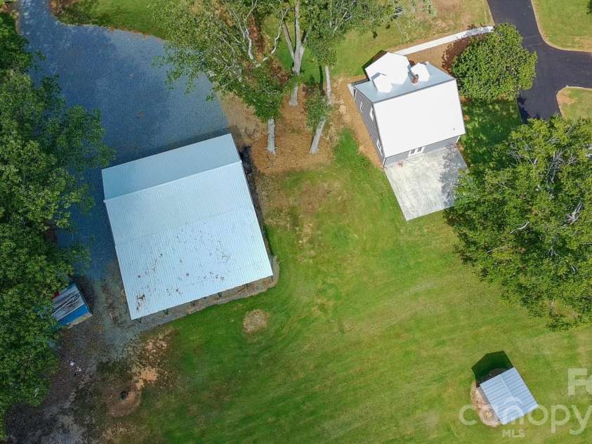 4752 Old US 421 Highway, Hamptonville, NC 27020.  MLS# CAR4425441, YatesRealty ID 51883. 