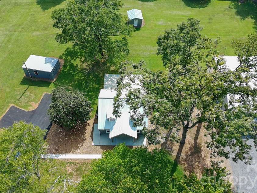 4752 Old US 421 Highway, Hamptonville, NC 27020.  MLS# CAR4425441, YatesRealty ID 51883. 