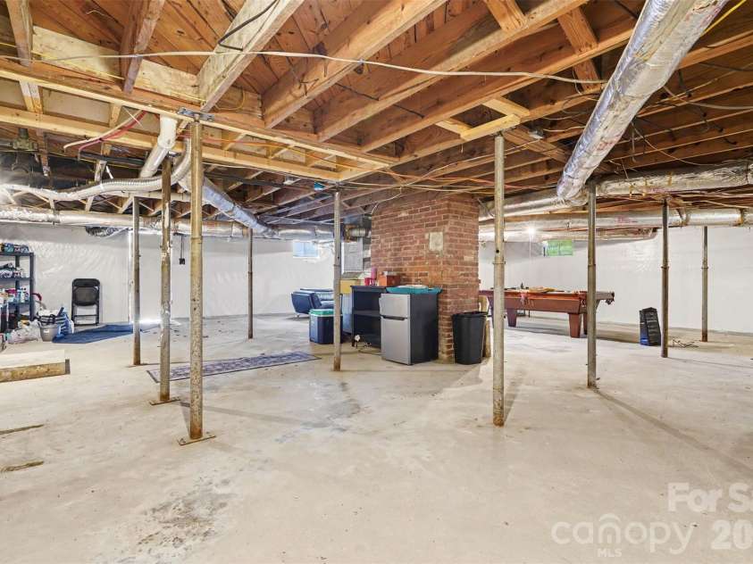2000 Clay Street, Kannapolis, NC 28083.  MLS# CAR4425983, YatesRealty ID 51884. 
