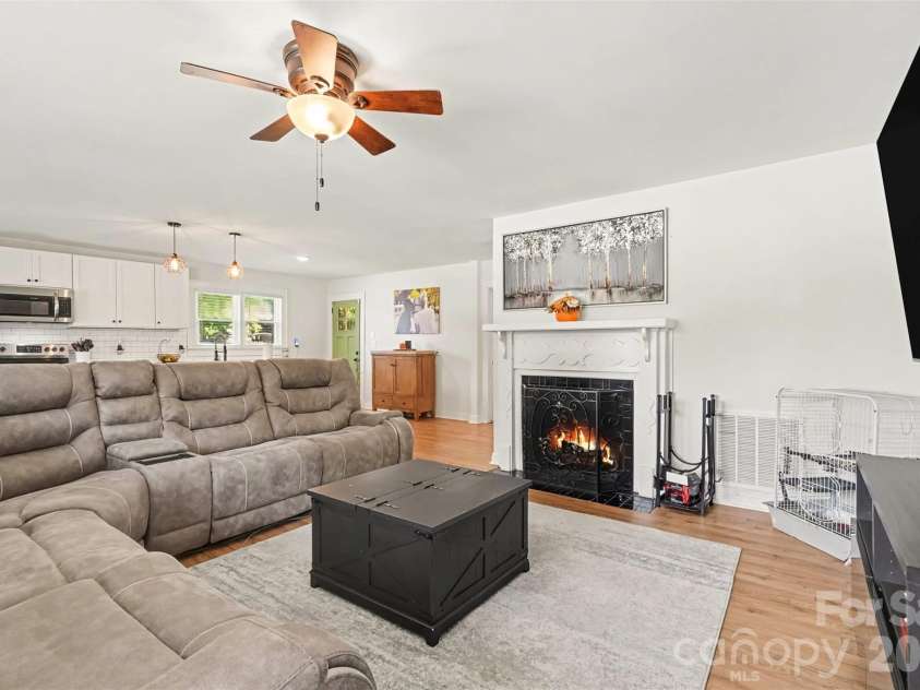 2000 Clay Street, Kannapolis, NC 28083.  MLS# CAR4425983, YatesRealty ID 51884. 