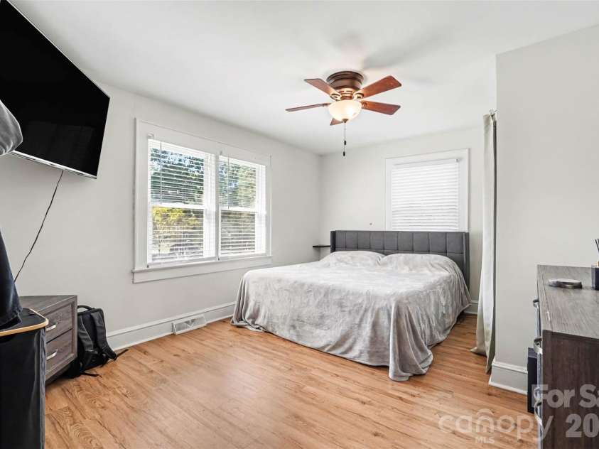 2000 Clay Street, Kannapolis, NC 28083.  MLS# CAR4425983, YatesRealty ID 51884. 