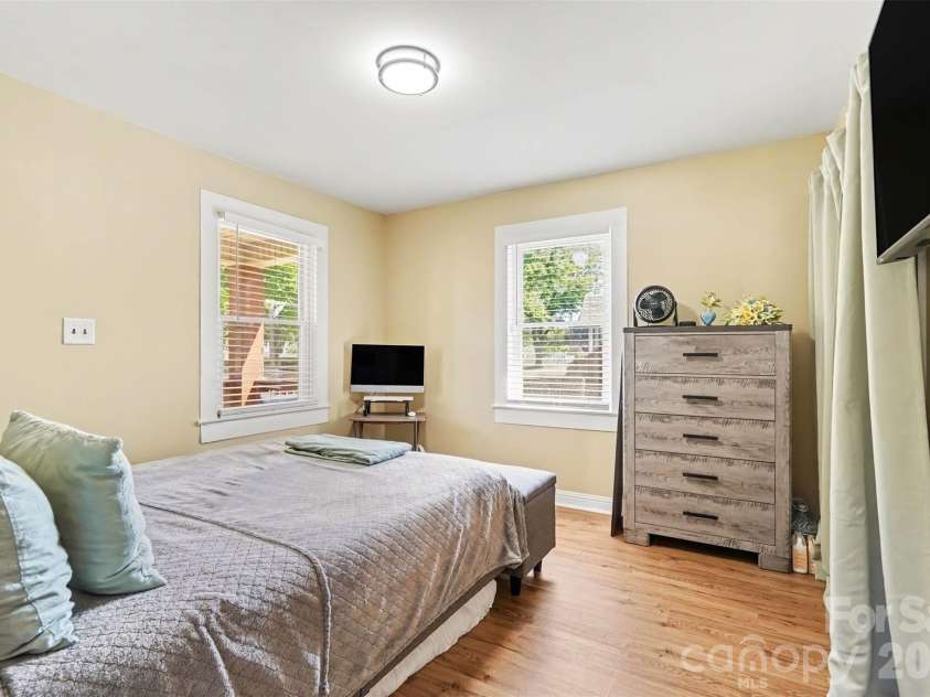 2000 Clay Street, Kannapolis, NC 28083.  MLS# CAR4425983, YatesRealty ID 51884. 