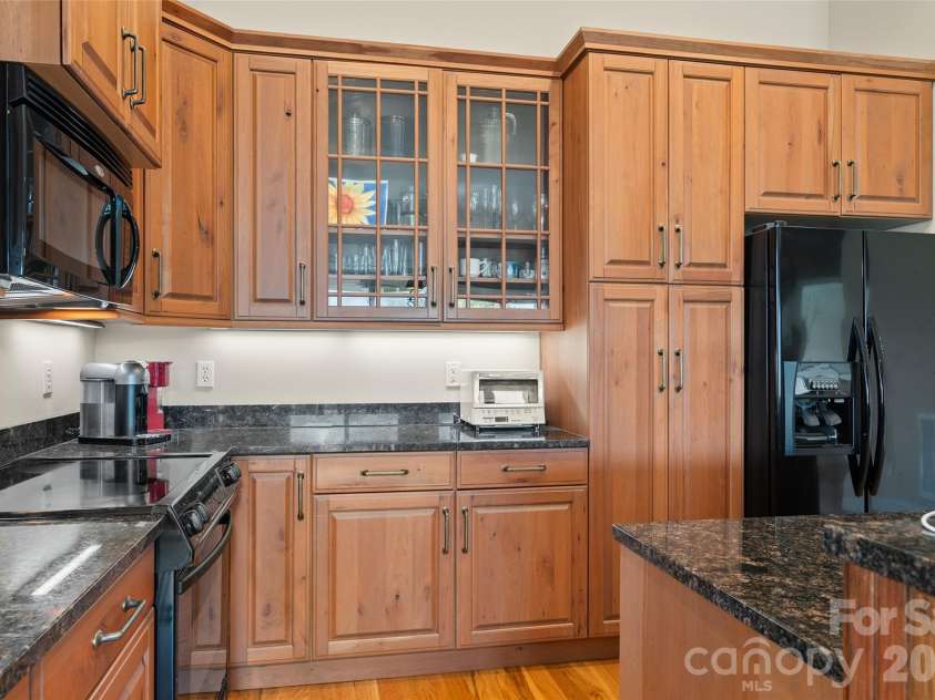 18 Champion Court, Waynesville, NC 28786.  MLS# CAR4426171, YatesRealty ID 51885. 