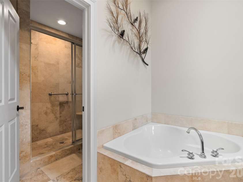 18 Champion Court, Waynesville, NC 28786.  MLS# CAR4426171, YatesRealty ID 51885. 