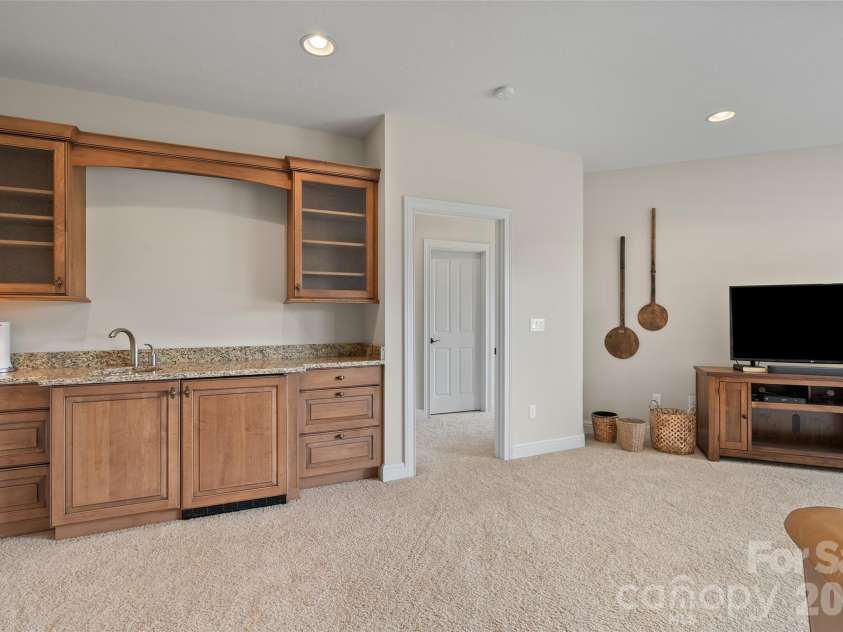 18 Champion Court, Waynesville, NC 28786.  MLS# CAR4426171, YatesRealty ID 51885. 