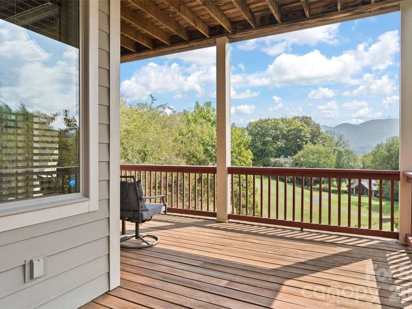 18 Champion Court, Waynesville, NC 28786.  MLS# CAR4426171, YatesRealty ID 51885. 