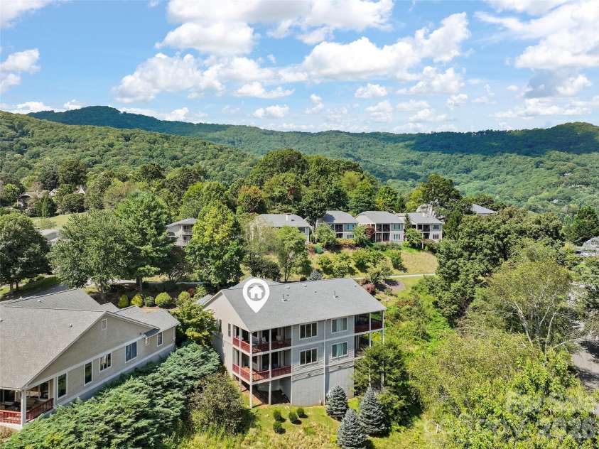 18 Champion Court, Waynesville, NC 28786.  MLS# CAR4426171, YatesRealty ID 51885. 