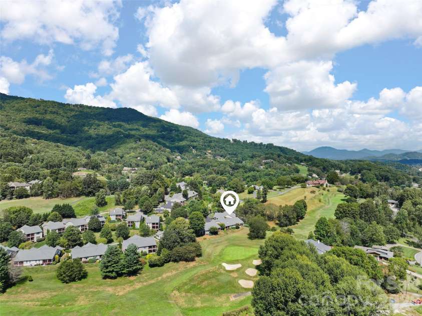 18 Champion Court, Waynesville, NC 28786.  MLS# CAR4426171, YatesRealty ID 51885. 