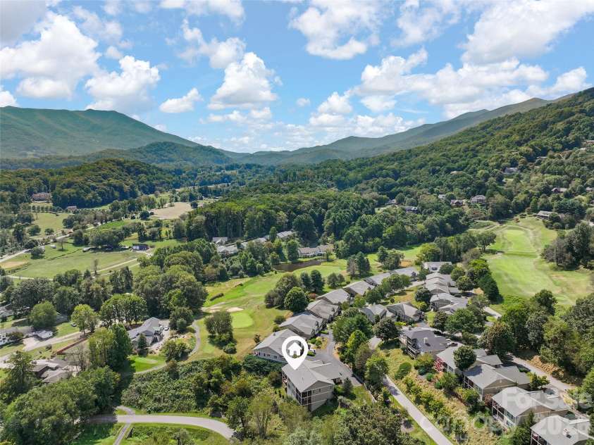 18 Champion Court, Waynesville, NC 28786.  MLS# CAR4426171, YatesRealty ID 51885. 
