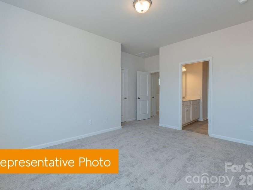 5293 Andrew Ward Avenue, Charlotte, NC 28216.  MLS# CAR4426448, YatesRealty ID 51886. 