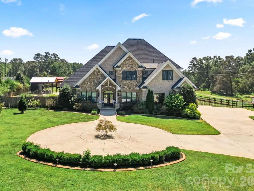 822 Kiser Road, Bessemer City, NC 28016.  MLS# CAR4426291, YatesRealty ID 51887. 