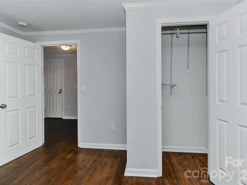 2941 Reid Avenue, Charlotte, NC 28208.  MLS# CAR4425898, YatesRealty ID 51888. 