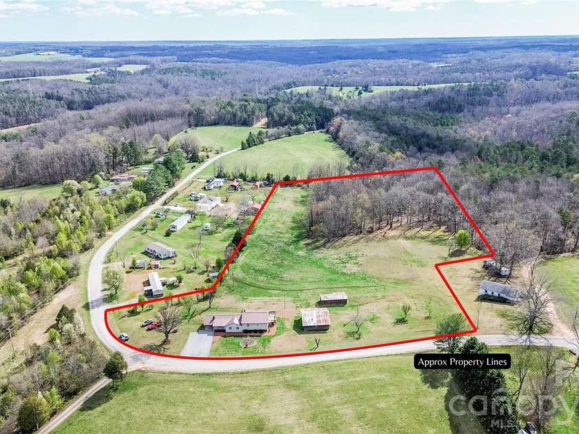 455 Mitch Road, Union Grove, NC 28689.  MLS# CAR4358522, YatesRealty ID 5189. 