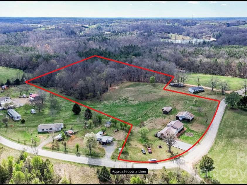 455 Mitch Road, Union Grove, NC 28689.  MLS# CAR4358522, YatesRealty ID 5189. 