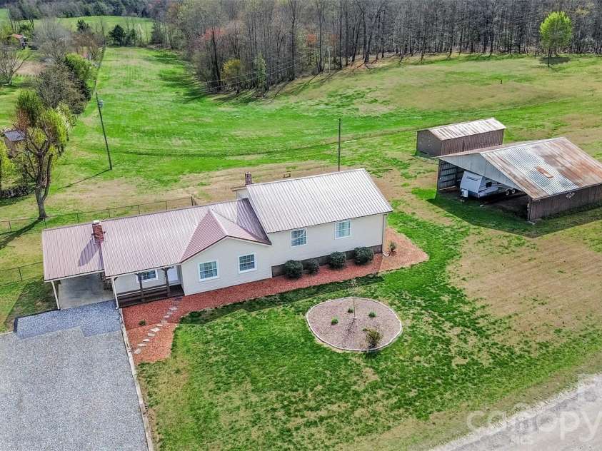 455 Mitch Road, Union Grove, NC 28689.  MLS# CAR4358522, YatesRealty ID 5189. 