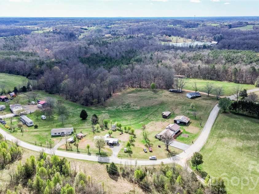 455 Mitch Road, Union Grove, NC 28689.  MLS# CAR4358522, YatesRealty ID 5189. 