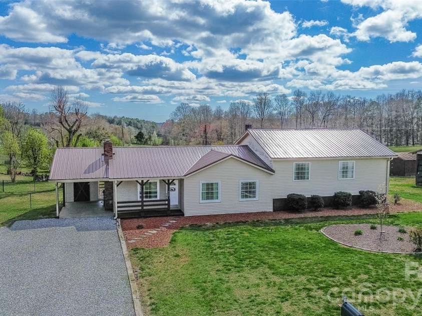 455 Mitch Road, Union Grove, NC 28689.  MLS# CAR4358522, YatesRealty ID 5189. 