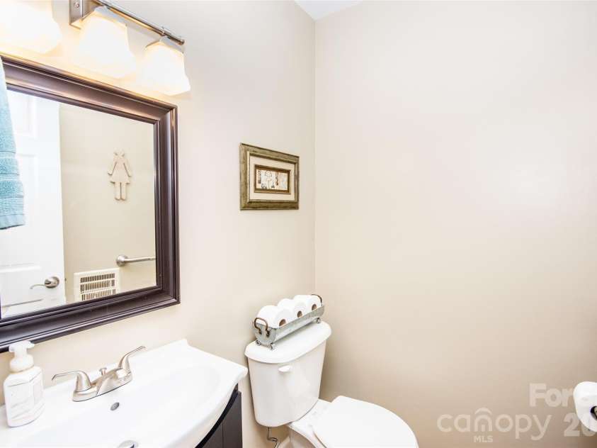 455 Mitch Road, Union Grove, NC 28689.  MLS# CAR4358522, YatesRealty ID 5189. 
