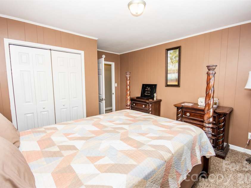 455 Mitch Road, Union Grove, NC 28689.  MLS# CAR4358522, YatesRealty ID 5189. 