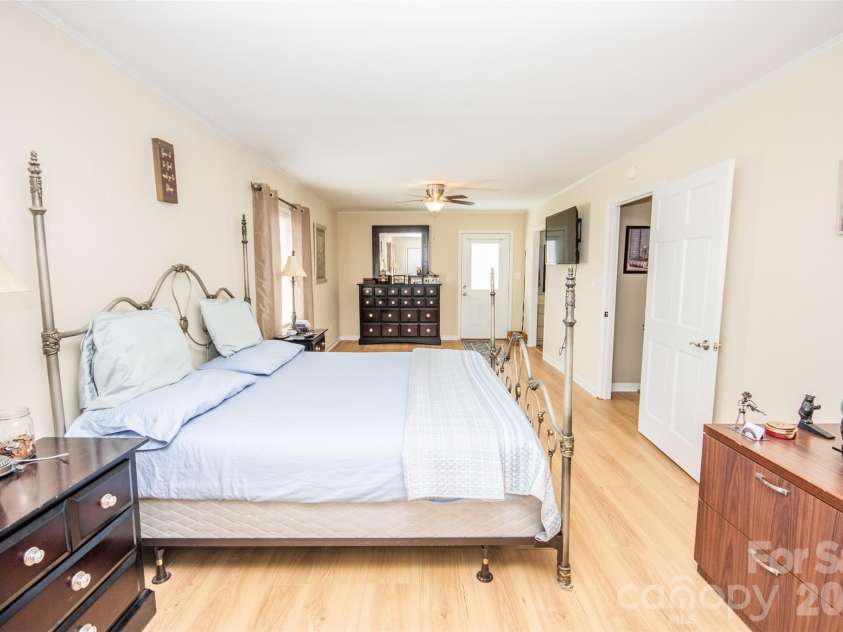 455 Mitch Road, Union Grove, NC 28689.  MLS# CAR4358522, YatesRealty ID 5189. 