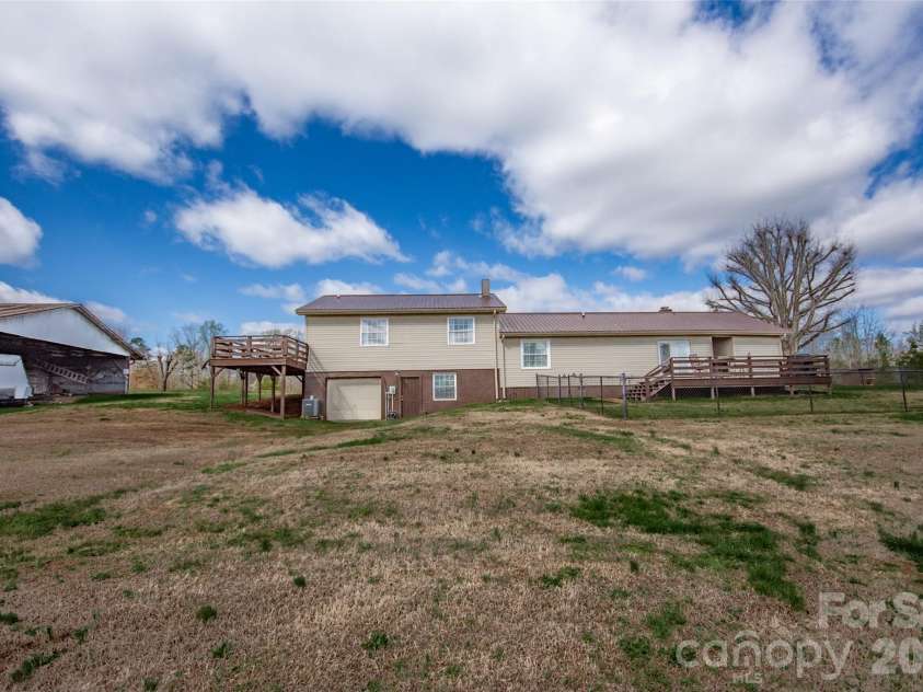455 Mitch Road, Union Grove, NC 28689.  MLS# CAR4358522, YatesRealty ID 5189. 