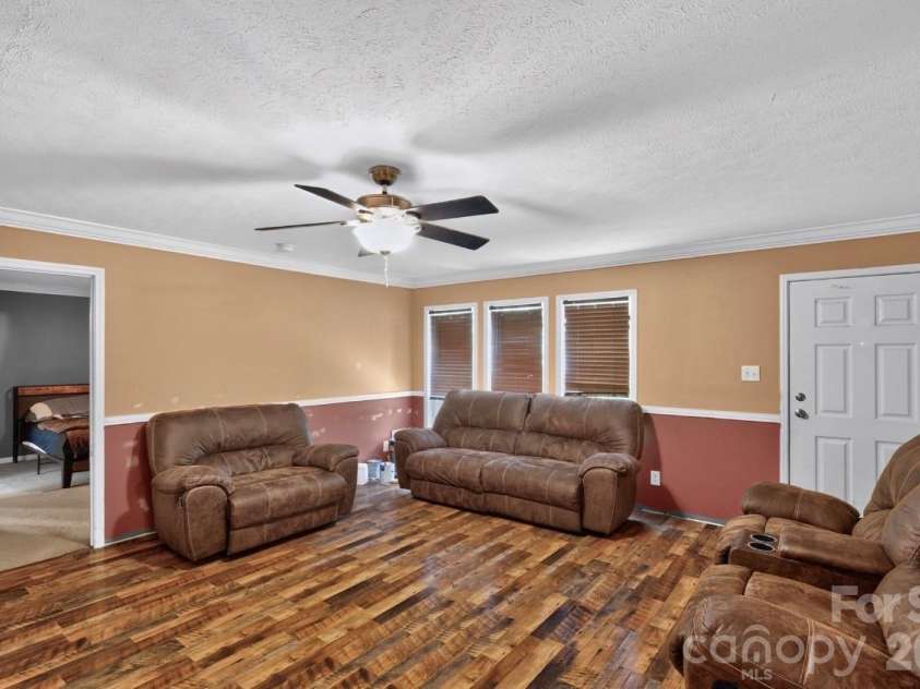 35 Bass Drive, Weaverville, NC 28787.  MLS# CAR4426472, YatesRealty ID 51890. 