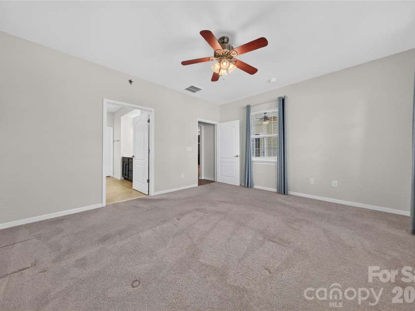 234 Fordham Court, Lancaster, SC 29720.  MLS# CAR4424629, YatesRealty ID 51893. 1st Floor Primary Suite