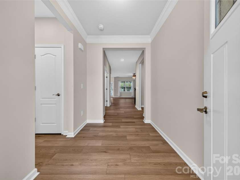 234 Fordham Court, Lancaster, SC 29720.  MLS# CAR4424629, YatesRealty ID 51893. Foyer