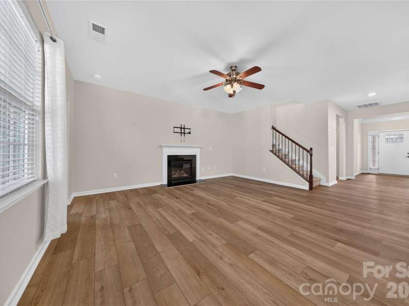 234 Fordham Court, Lancaster, SC 29720.  MLS# CAR4424629, YatesRealty ID 51893. Great Room