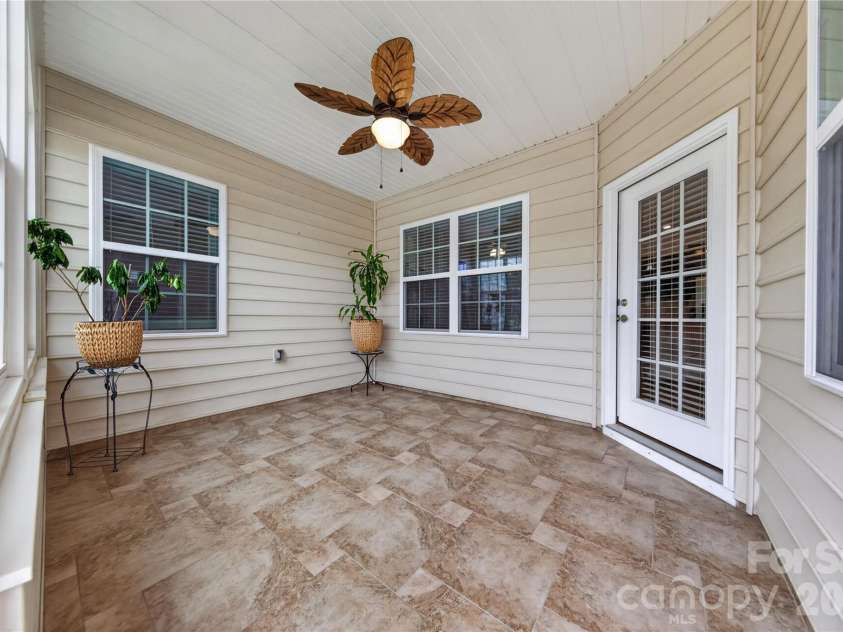 234 Fordham Court, Lancaster, SC 29720.  MLS# CAR4424629, YatesRealty ID 51893. Sunroom