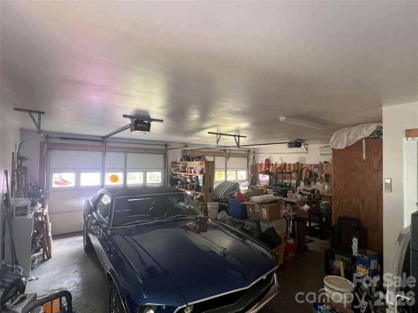 201 Face Lane, Burnsville, NC 28714.  MLS# CAR4426092, YatesRealty ID 51895. 2 Car Garage