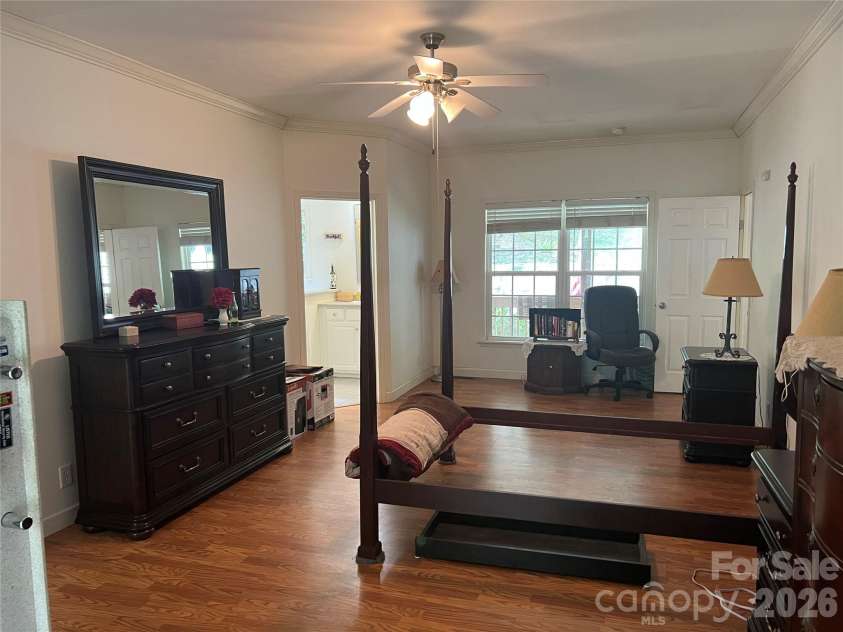 201 Face Lane, Burnsville, NC 28714.  MLS# CAR4426092, YatesRealty ID 51895. Primary Bedroom