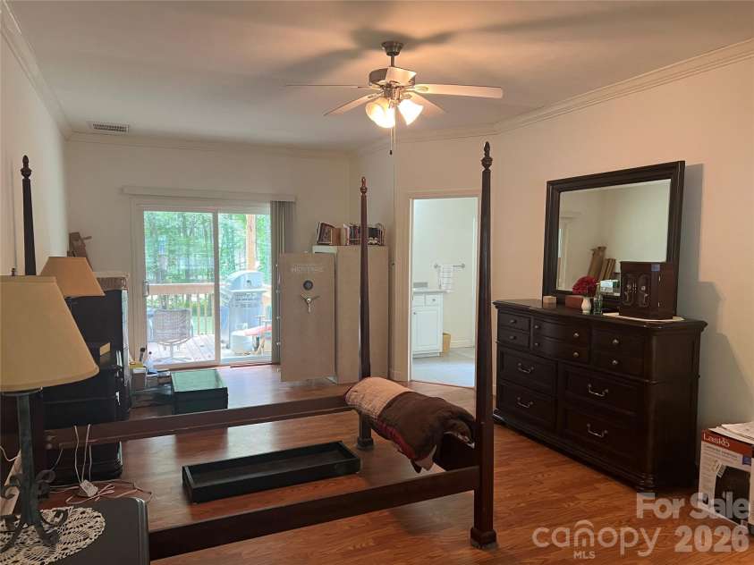 201 Face Lane, Burnsville, NC 28714.  MLS# CAR4426092, YatesRealty ID 51895. Primary Bedroom