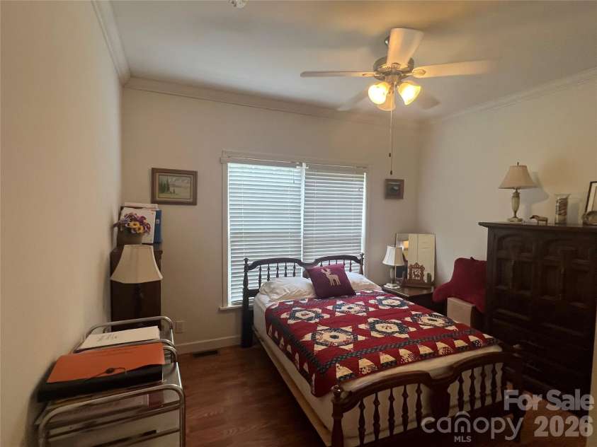 201 Face Lane, Burnsville, NC 28714.  MLS# CAR4426092, YatesRealty ID 51895. Second Bedroom