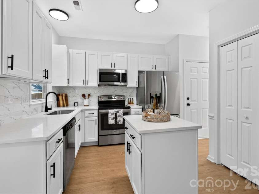 6605 Mimosa Street, Indian Trail, NC 28079.  MLS# CAR4426481, YatesRealty ID 51896. 