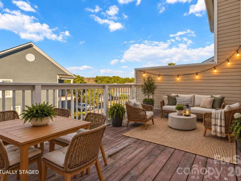 10710 Kemptown Square Square, Mint Hill, NC 28227.  MLS# CAR4426330, YatesRealty ID 51898. 