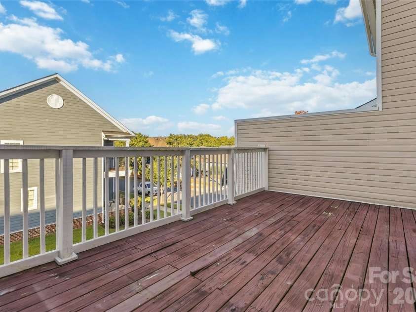 10710 Kemptown Square Square, Mint Hill, NC 28227.  MLS# CAR4426330, YatesRealty ID 51898. 