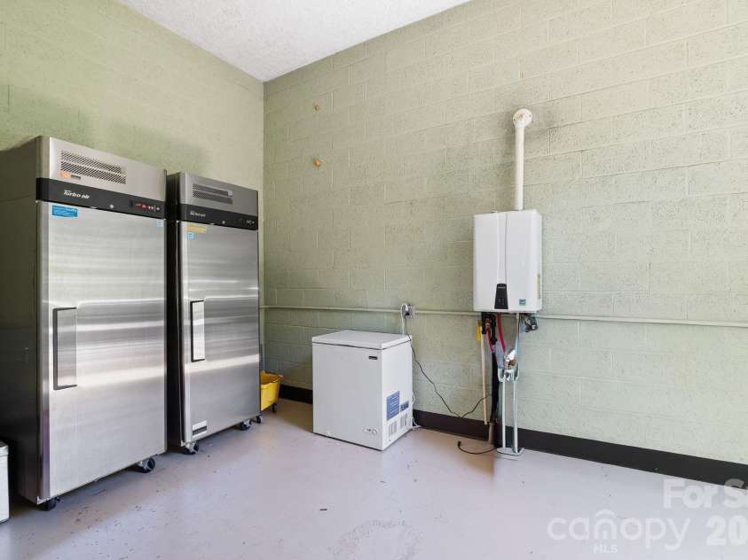 504 Mountain View School Road, Robbinsville, NC 28771.  MLS# CAR4418967, YatesRealty ID 51899. 
