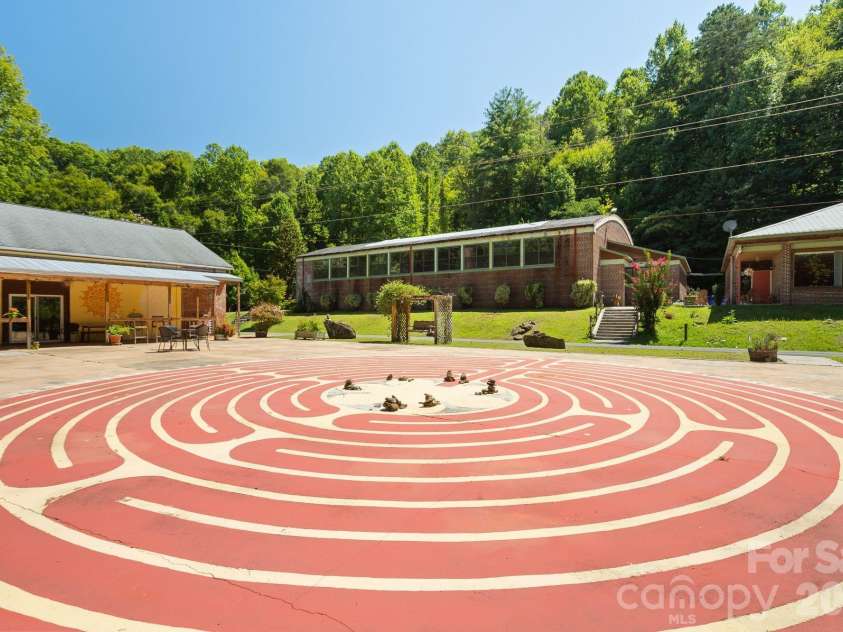 504 Mountain View School Road, Robbinsville, NC 28771.  MLS# CAR4418967, YatesRealty ID 51899. 