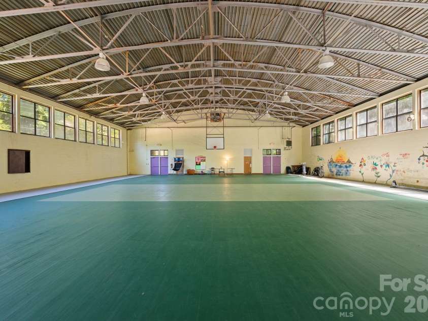 504 Mountain View School Road, Robbinsville, NC 28771.  MLS# CAR4418967, YatesRealty ID 51899. 