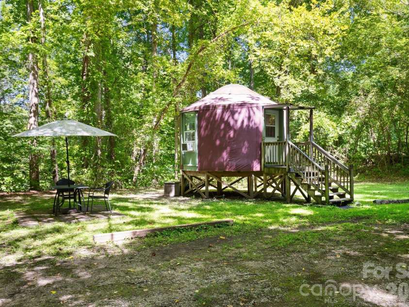 504 Mountain View School Road, Robbinsville, NC 28771.  MLS# CAR4418967, YatesRealty ID 51899. 