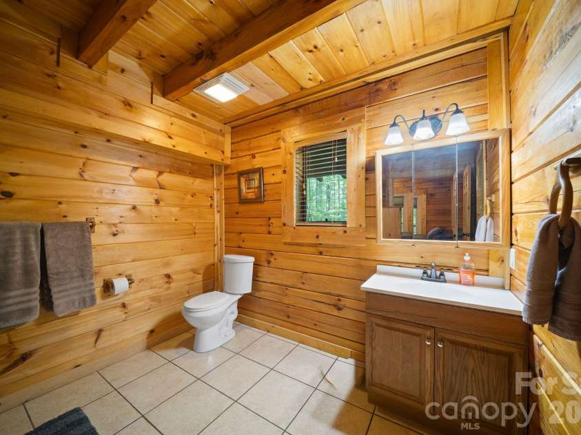 504 Mountain View School Road, Robbinsville, NC 28771.  MLS# CAR4418967, YatesRealty ID 51899. 