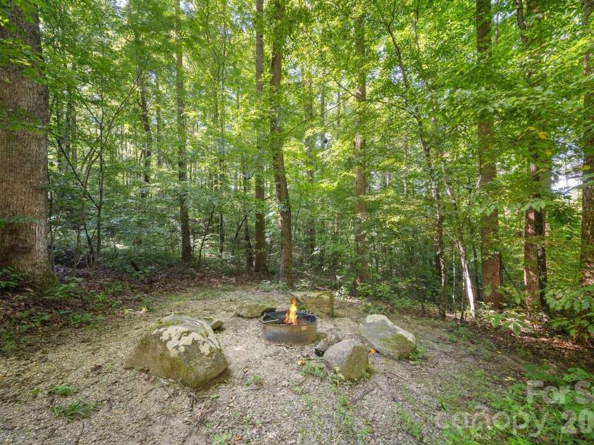504 Mountain View School Road, Robbinsville, NC 28771.  MLS# CAR4418967, YatesRealty ID 51899. 