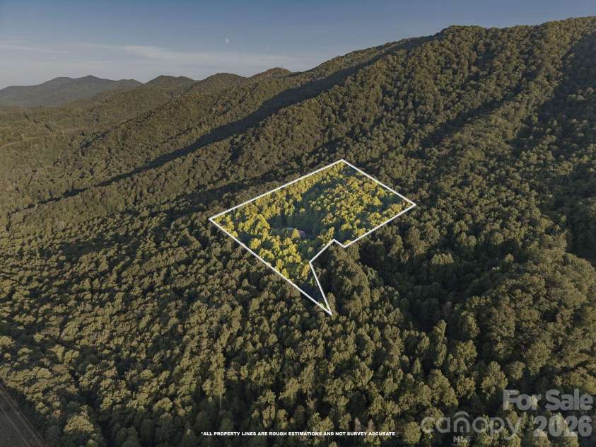 504 Mountain View School Road, Robbinsville, NC 28771.  MLS# CAR4418967, YatesRealty ID 51899. 