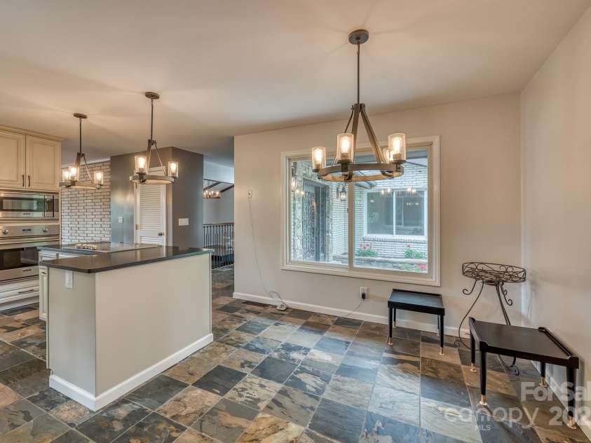 294 Martha Drive, Spruce Pine, NC 28777.  MLS# CAR4147316, YatesRealty ID 519. 