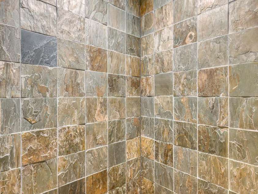 294 Martha Drive, Spruce Pine, NC 28777.  MLS# CAR4147316, YatesRealty ID 519. 