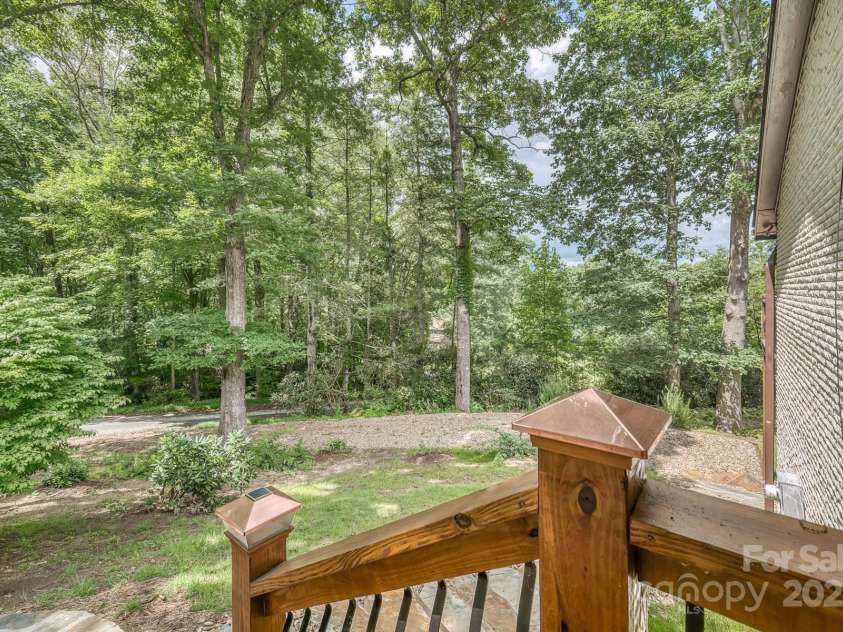 294 Martha Drive, Spruce Pine, NC 28777.  MLS# CAR4147316, YatesRealty ID 519. 