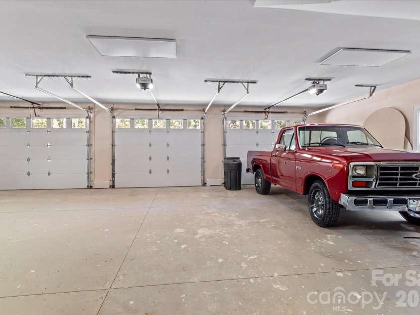 21856 Farmridge Lane, Oakboro, NC 28129.  MLS# CAR4426475, YatesRealty ID 51900. 