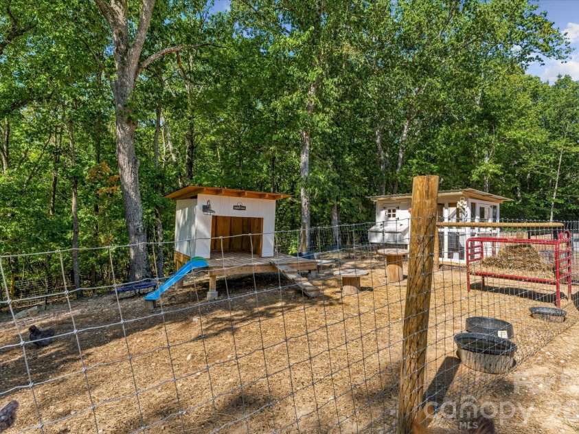 21856 Farmridge Lane, Oakboro, NC 28129.  MLS# CAR4426475, YatesRealty ID 51900. 